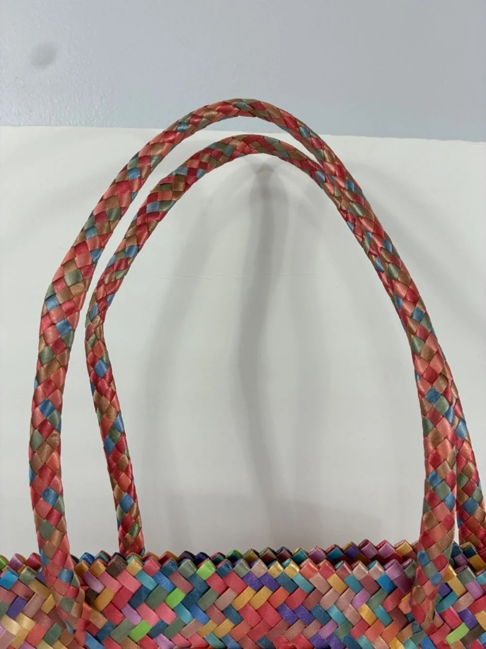 Rainbow Woven Straw Tote Braided Handle Lightweight Ombre Gradient Vibrant Bag